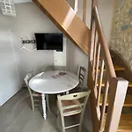 Duplex Ou Plain Pied Confort Plein Centre Proche Commerces, Restaurants, Avec Terrasse Privative Ou Jardin Commun Amenage Clos, Parking Gratuit A Proximite, Proche Plages Du Debarquement Διαμέρισμα *