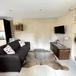 Duplex Ou Plain Pied Confort Plein Centre Proche Commerces, Restaurants, Avec Terrasse Privative Ou Jardin Commun Amenage Clos, Parking Gratuit A Proximite, Proche Plages Du Debarquement Διαμέρισμα Μπαγιέ