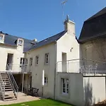 Διαμέρισμα Duplex Ou Plain Pied Confort Plein Centre Proche Commerces, Restaurants, Avec Terrasse Privative Ou Jardin Commun Amenage Clos, Parking Gratuit A Proximite, Proche Plages Du Debarquement Μπαγιέ