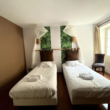 Duplex Ou Plain Pied Confort Plein Centre Proche Commerces, Restaurants, Avec Terrasse Privative Ou Jardin Commun Amenage Clos, Parking Gratuit A Proximite, Proche Plages Du Debarquement *