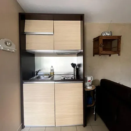 Lejlighed Duplex Ou Plain Pied Confort Plein Centre Proche Commerces, Restaurants, Avec Terrasse Privative Ou Jardin Commun Amenage Clos, Parking Gratuit A Proximite, Proche Plages Du Debarquement *