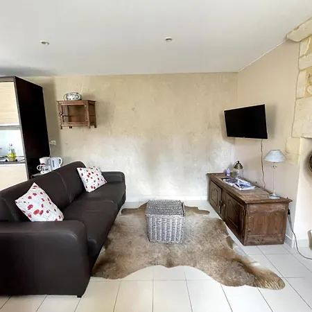 Duplex Ou Plain Pied Confort Plein Centre Proche Commerces, Restaurants, Avec Terrasse Privative Ou Jardin Commun Amenage Clos, Parking Gratuit A Proximite, Proche Plages Du Debarquement Lejlighed Bayeux