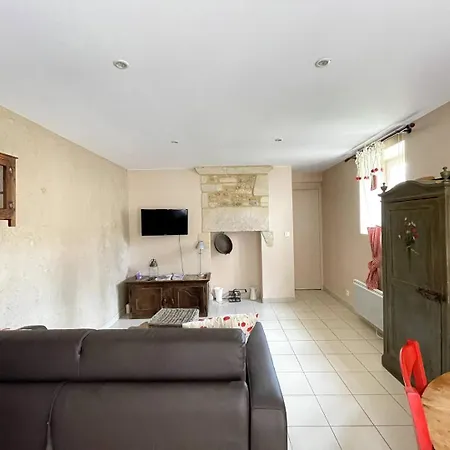 Duplex Ou Plain Pied Confort Plein Centre Proche Commerces, Restaurants, Avec Terrasse Privative Ou Jardin Commun Amenage Clos, Parking Gratuit A Proximite, Proche Plages Du Debarquement *