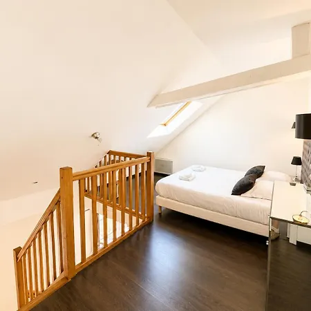 Duplex Ou Plain Pied Confort Plein Centre Proche Commerces, Restaurants, Avec Terrasse Privative Ou Jardin Commun Amenage Clos, Parking Gratuit A Proximite, Proche Plages Du Debarquement Apartment *