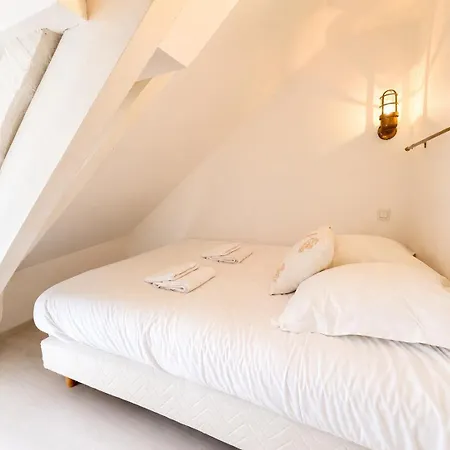Duplex Ou Plain Pied Confort Plein Centre Proche Commerces, Restaurants, Avec Terrasse Privative Ou Jardin Commun Amenage Clos, Parking Gratuit A Proximite, Proche Plages Du Debarquement Apartment Bayeux