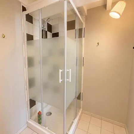 Duplex Ou Plain Pied Confort Plein Centre Proche Commerces, Restaurants, Avec Terrasse Privative Ou Jardin Commun Amenage Clos, Parking Gratuit A Proximite, Proche Plages Du Debarquement Apartment *