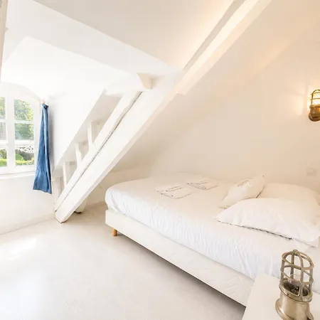 Duplex Ou Plain Pied Confort Plein Centre Proche Commerces, Restaurants, Avec Terrasse Privative Ou Jardin Commun Amenage Clos, Parking Gratuit A Proximite, Proche Plages Du Debarquement Apartment Bayeux