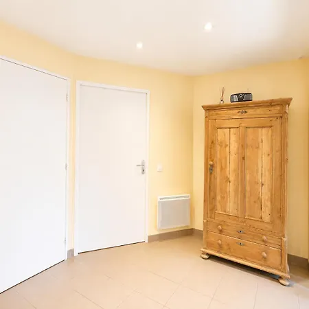 Duplex Ou Plain Pied Confort Plein Centre Proche Commerces, Restaurants, Avec Terrasse Privative Ou Jardin Commun Amenage Clos, Parking Gratuit A Proximite, Proche Plages Du Debarquement Apartment *