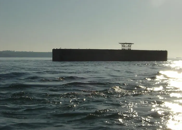 Duplex Ou Plain Pied Confort Plein Centre Proche Commerces, Restaurants, Avec Terrasse Privative Ou Jardin Commun Aménagé Clos, Parking Gratuit à Proximité, Proche Plages Du Débarquement Apartamento Bayeux