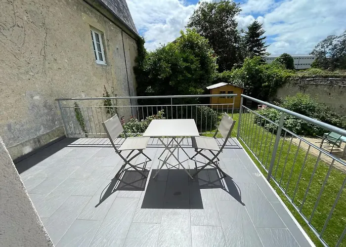 Apartamento Duplex Ou Plain Pied Confort Plein Centre Proche Commerces, Restaurants, Avec Terrasse Privative Ou Jardin Commun Aménagé Clos, Parking Gratuit à Proximité, Proche Plages Du Débarquement Bayeux